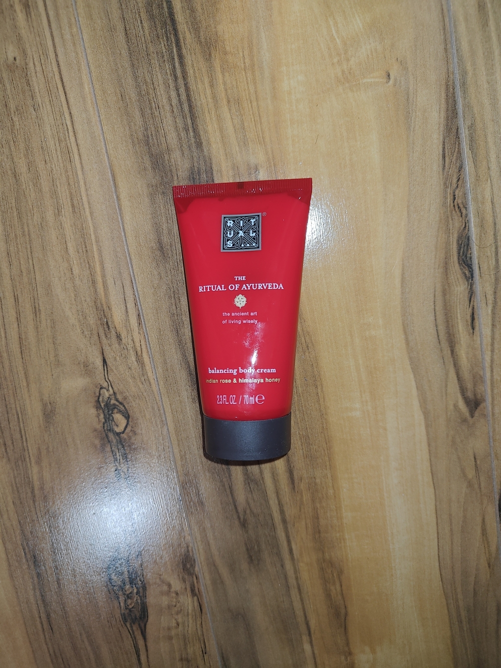 The Ritual of Ayurveda Balancing Body Cream - Red